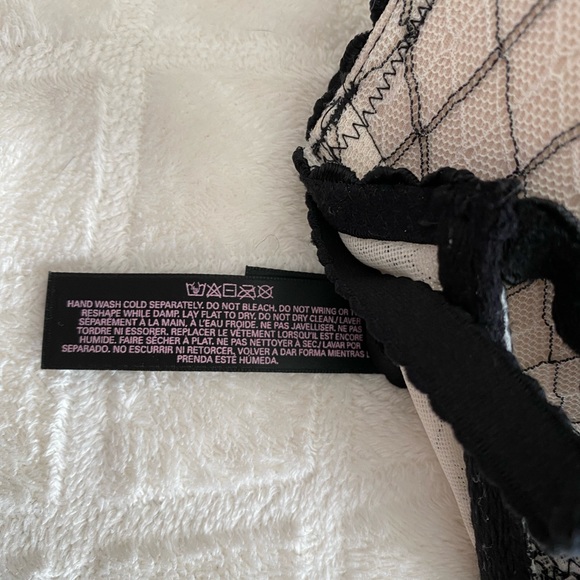 Gently Used Victoria’s Secret Size 34D Cage Style bra - Picture 5 of 6
